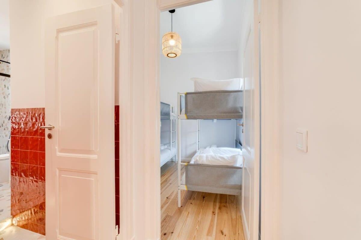 Cozy Coastal Getaway 3Br Apartment In Estoril Exteriör bild