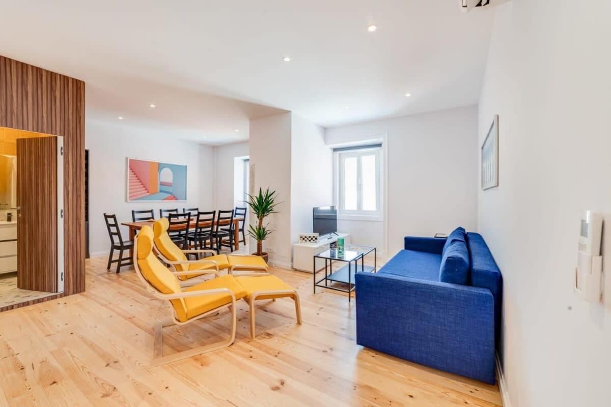 Cozy Coastal Getaway 3Br Apartment In Estoril Exteriör bild